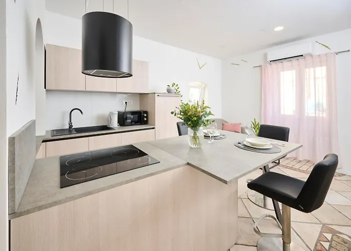 Gostinjska kuća Elettra